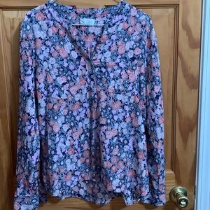 Carve Designs shirt. Large. Excellent condition!